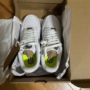 Nike air force 01 next nature unisex man size 5.5 women size 7